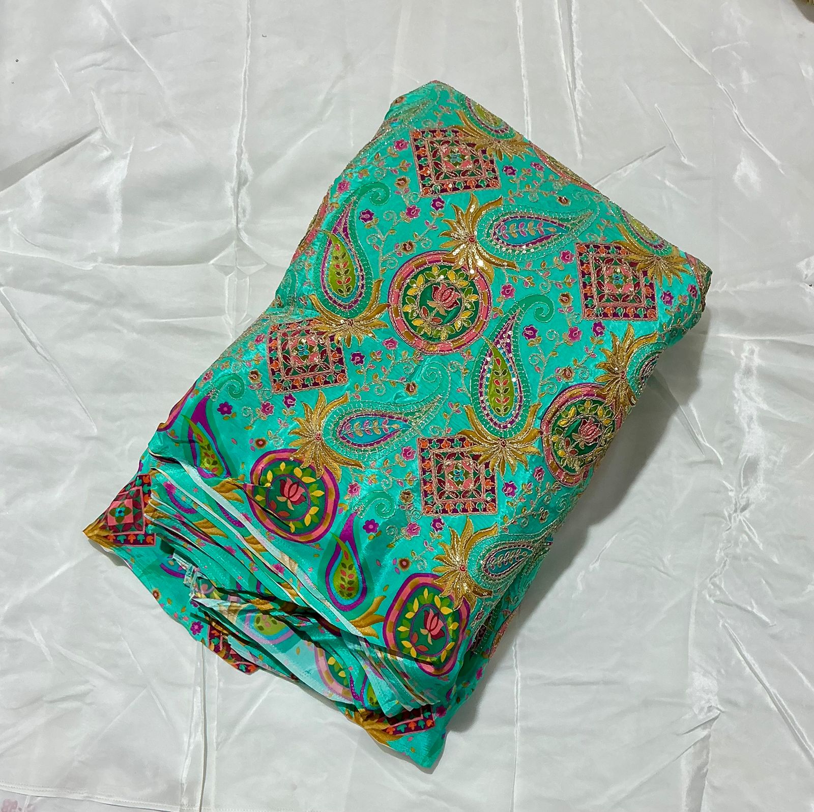 Keri Position print embroidery fabric