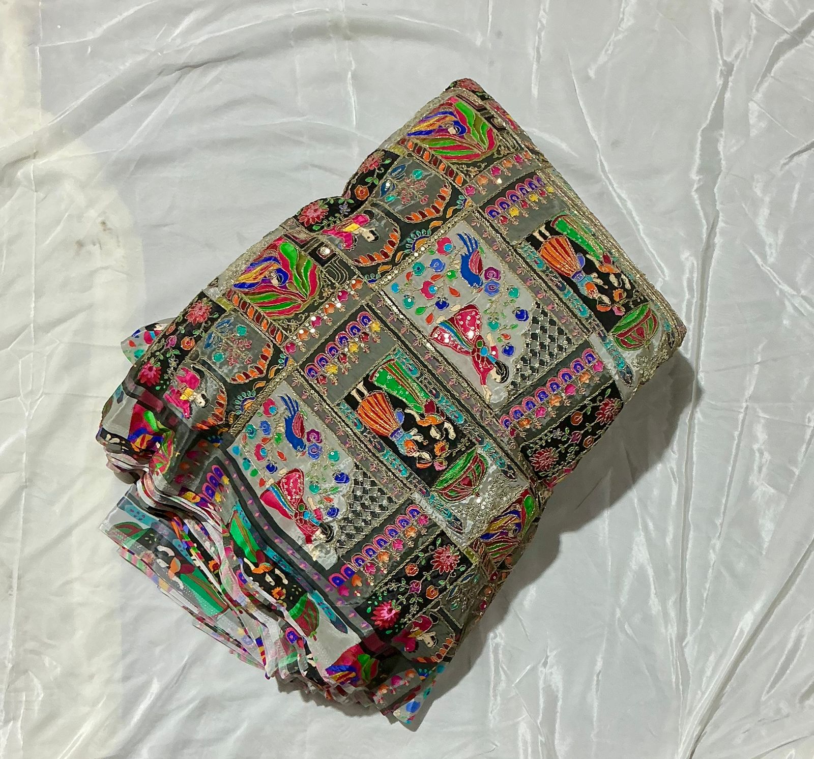 Raja Rani Position Print Fabric on Natural crepe