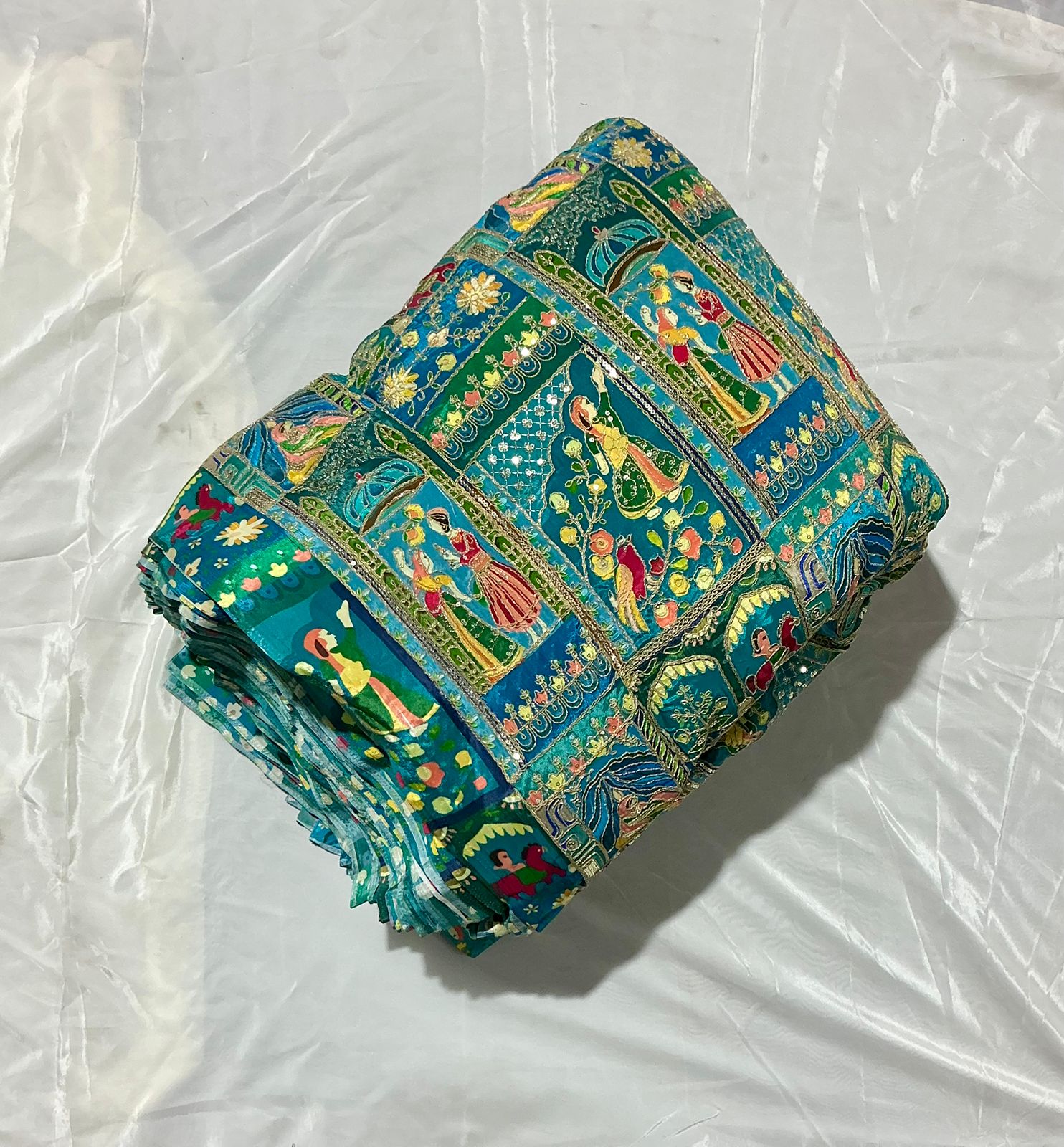 Raja Rani Position Print Fabric on Natural crepe